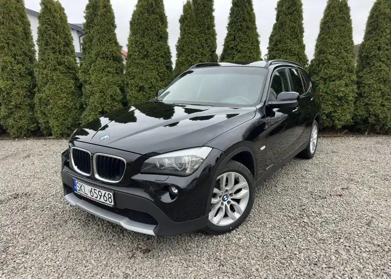 Czarne BMW X1 sprowadzone z Niemiec na zamówienie